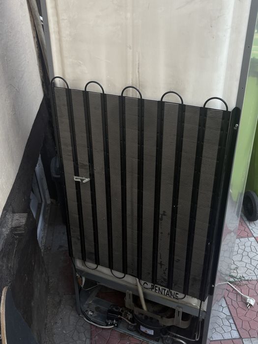 Холодильник indesit