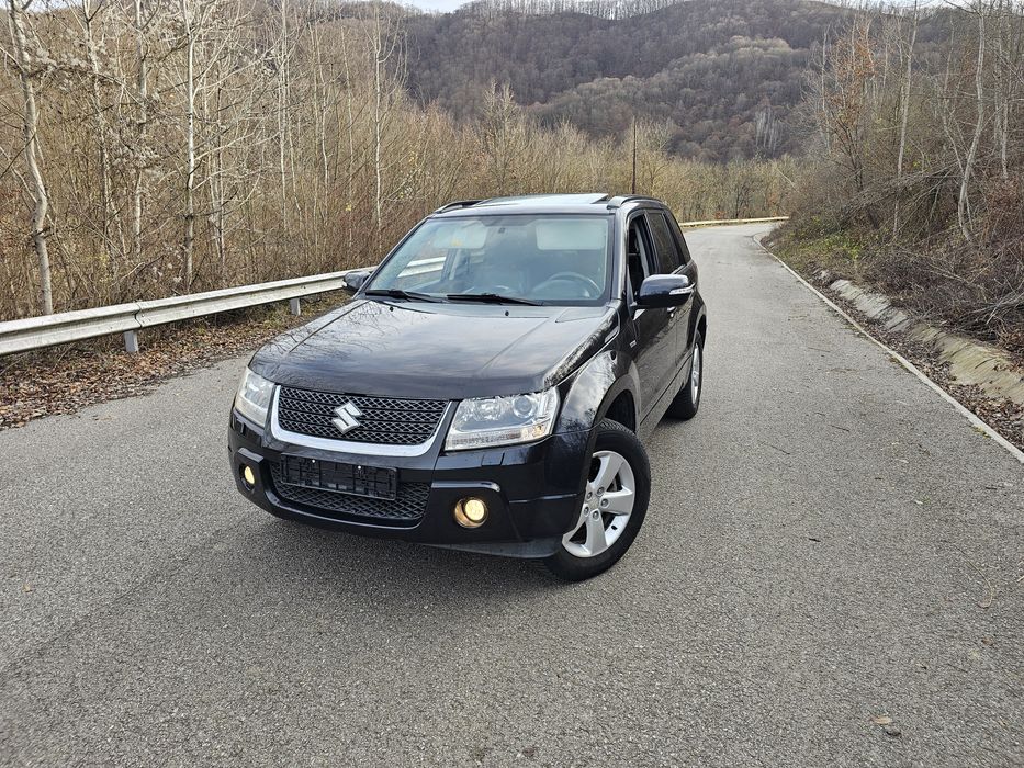 Suzuki Grand Vitara/2013 / Full Option