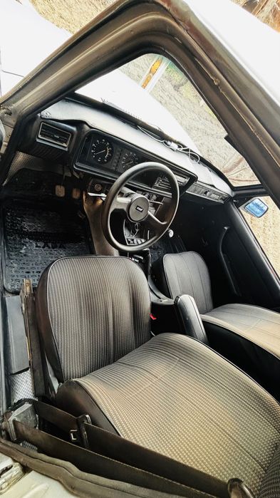 2104 Сотилади 2012 йил