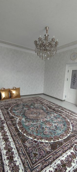 Янги қурилган ҳовли сотилади