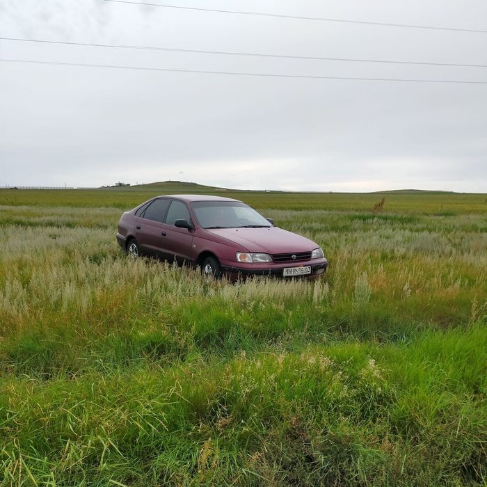 Тайота Карина е, 1.6