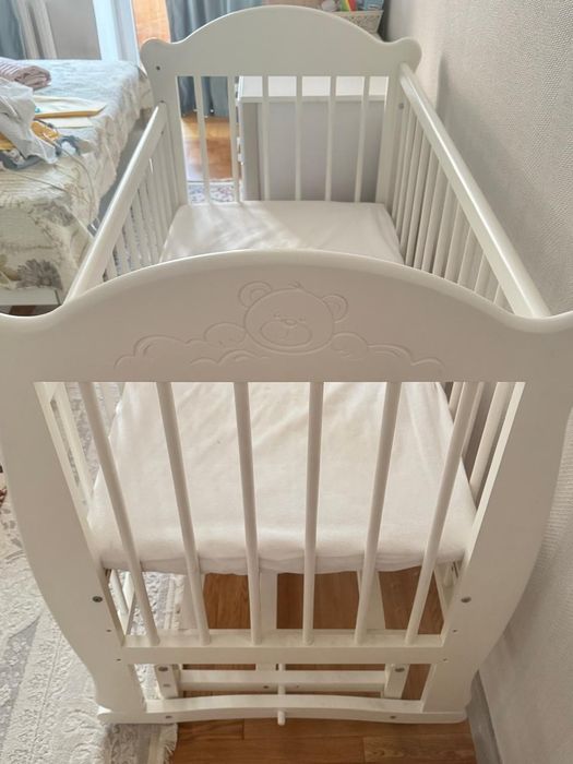 Продам детскую кроватку