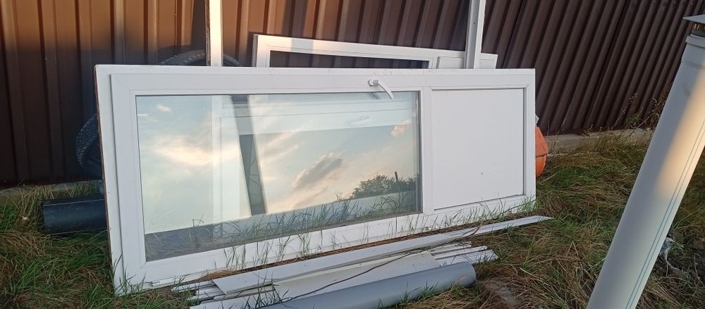 Продам пластиковые двери
