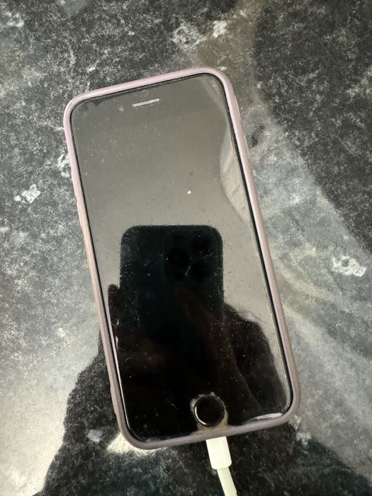 Продам телефон  iPhone 6s
