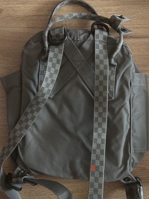 Оригинална раница Fjällräven Kånken Mini – Сива / Отлично състояние