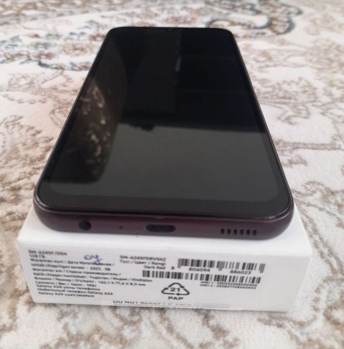 Samsung a24  6/128gb dark red