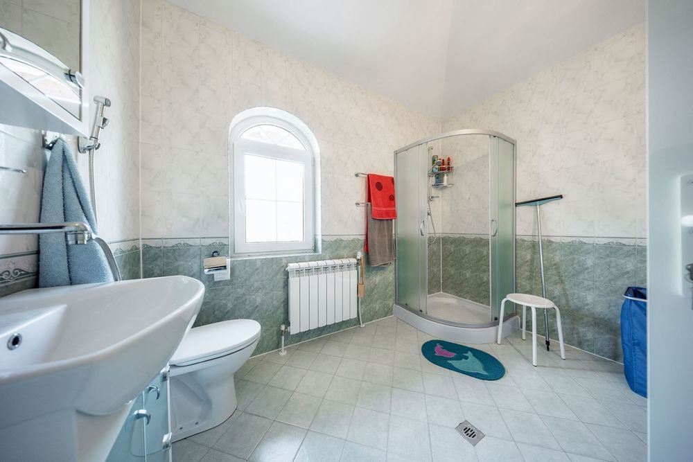 Продава се Къща в с. Старо село, Област Ловеч - 198 кв.м за 1339 €/кв.м - Снимка #12