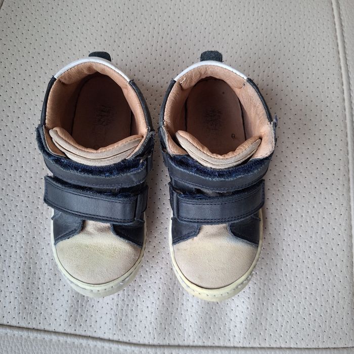 Sneakers Bisgaard. Nr 25, ~16,5cm interior.