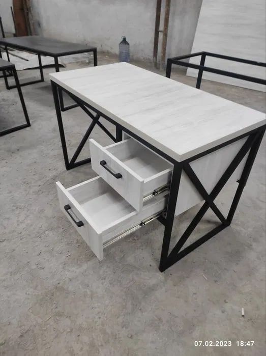 Барча турдаги мебелларни  буюртма асосида ясаб берамиз.