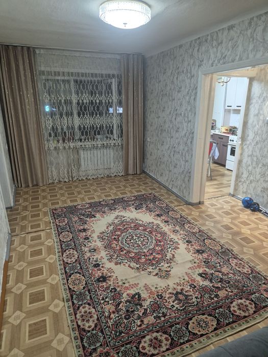 Сдам 2 -х комн кв в центре города