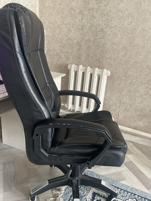 Кресло офисное б/у