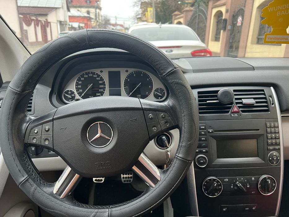 Mercedes Benz B 170