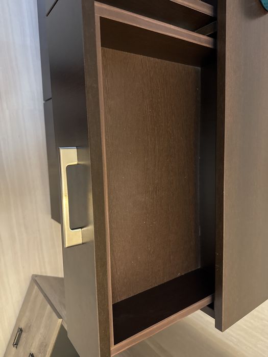 Перфектен Скрин/Шкаф