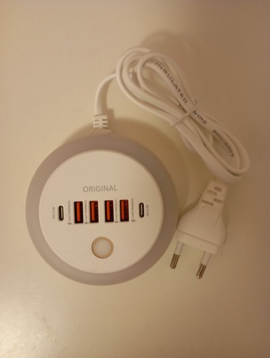 2в1 USB Hub за зареждане + лампа