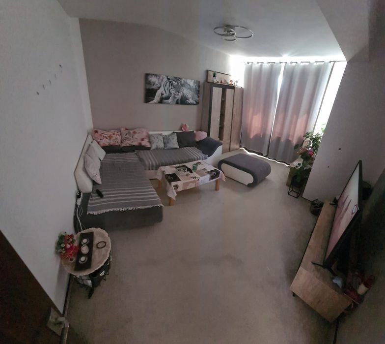 De vânzare apartament 3 camere