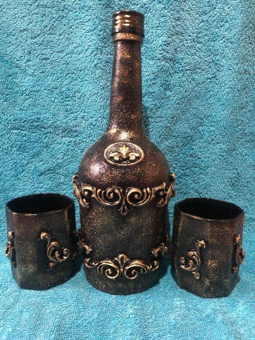 Ръчно декориран комплект за подарък Бутилка с Чаши комплекти за Повод