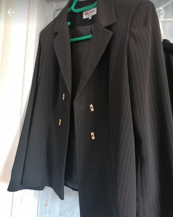 Deux piece dama, sacou si pantaloni