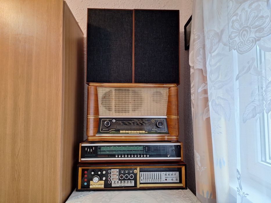 Vand obiecte retro de colectie