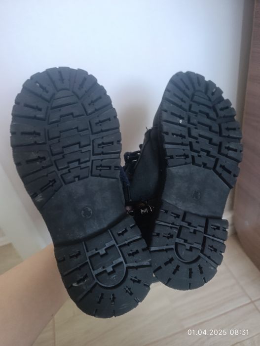 Детские кожаные ботинки