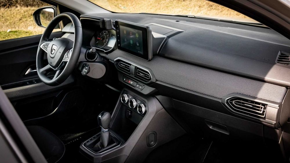 Dacia Logan 3 full option, cutie automata CVT, de inchiriat!!!