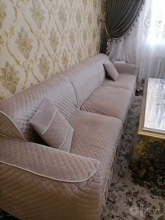 Диван, уголок и табуретки