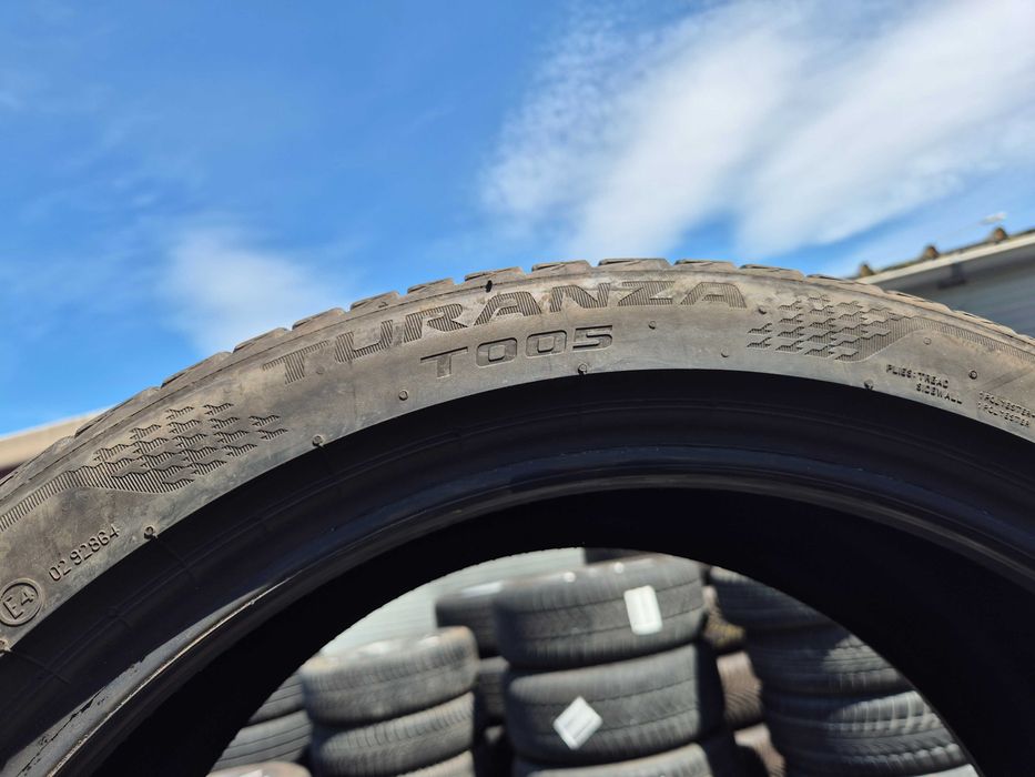 2 Anvelope de VARA - 245/40/19 96W - Bridgestone Turanza T005 - Stare F BUNA - DOT 2024 !