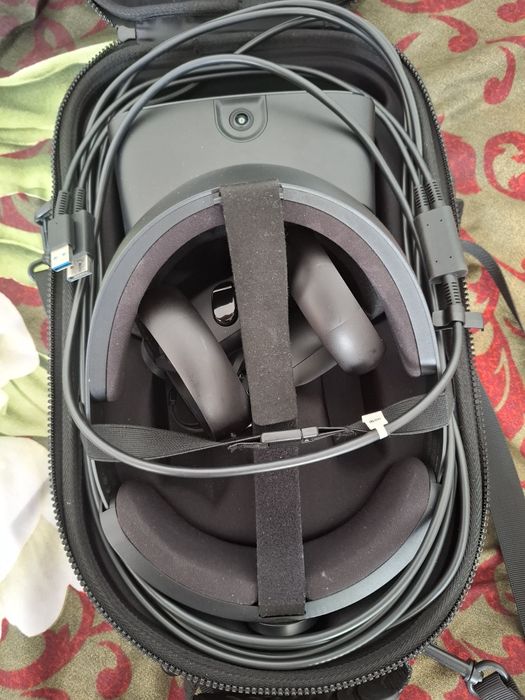 VR шлем Oculus Rift S