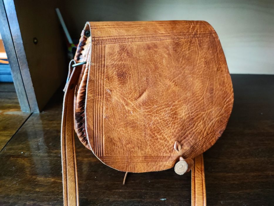 Дамска мароканска чанта от естествена телешка кожа