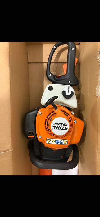 Foarfeca,Trimmer gard viu STIHL HS 82 R