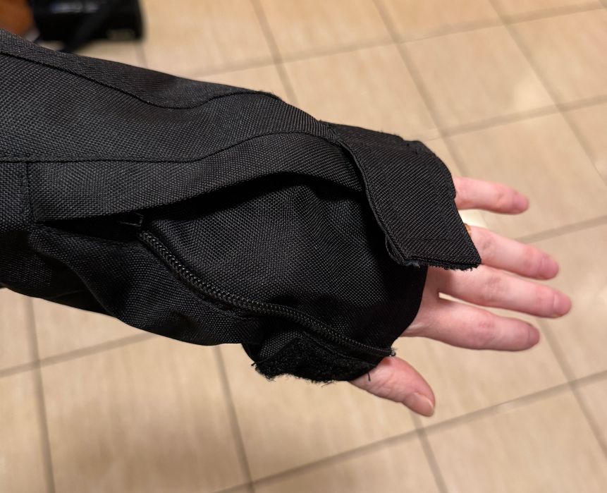 Geaca moțo cu protecții pentru femei