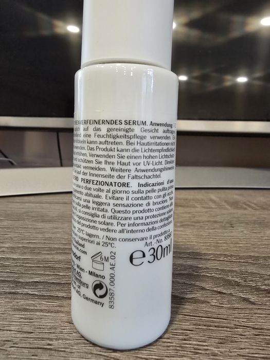 Eucern hyaluron filler серум нов