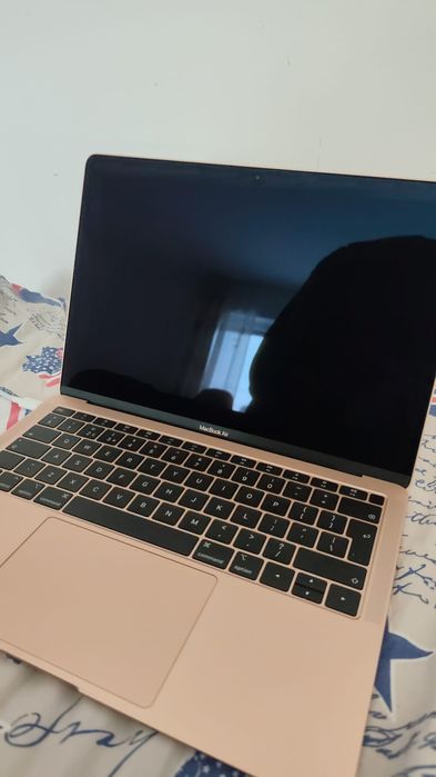 Cand macbook fara sistem de operare