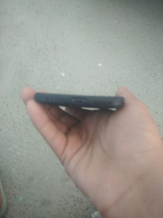 Redmi 7 sotiladi narxini kelishamiz 16