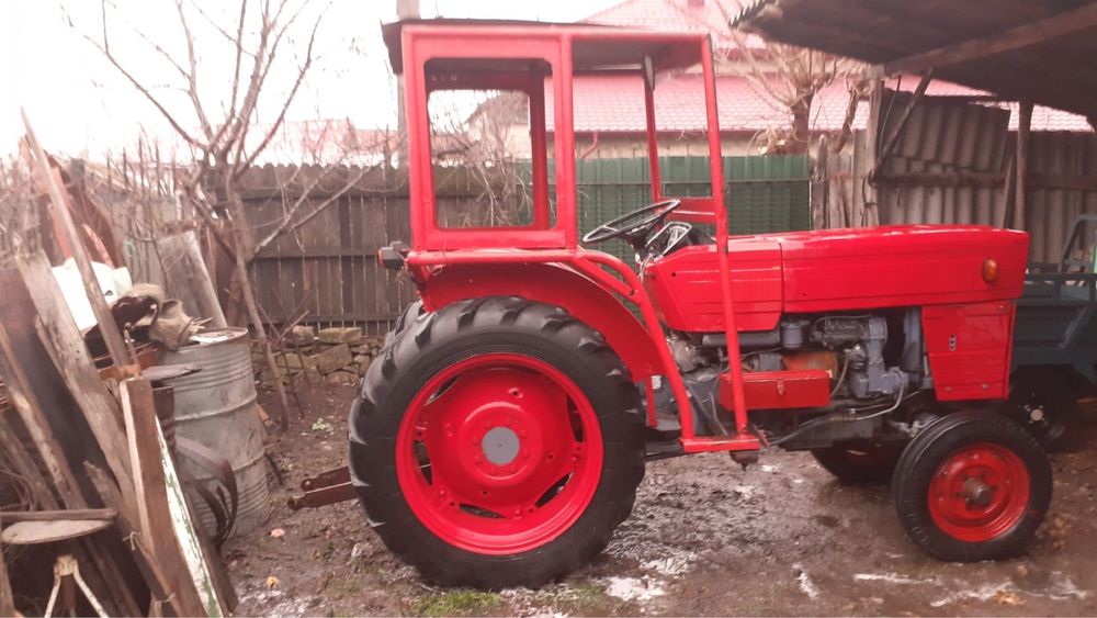 Tractor viticol 445 1989 - Buzau