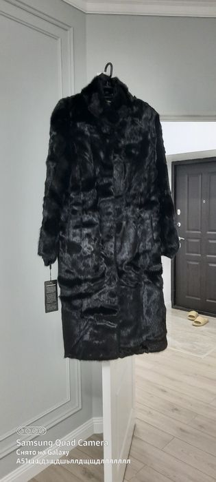 Норковый шуба.новый .размер 48,50.
Цена 250 000