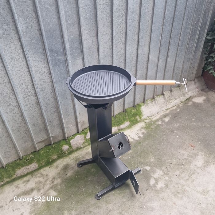 Vând ceaun din fontă pură cu capac grill și mâner detașabil