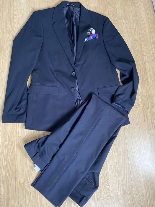 Costum Zara pt barbati - slim fit - nou
