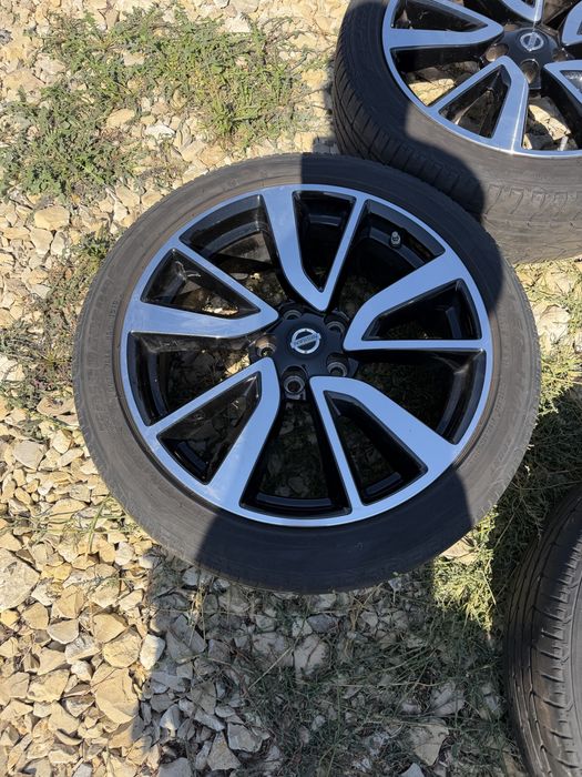 Оригинални джанти с гуми Qashqai,Juke,X-Trail 5x114,3 19 цола