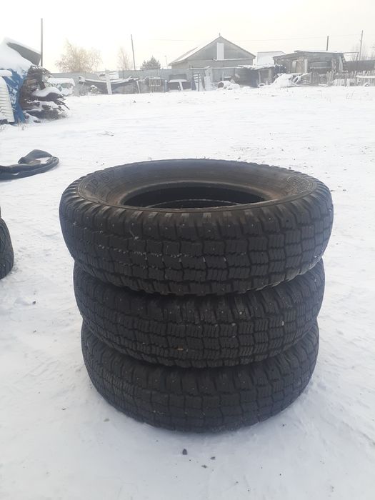 Продам шины размер 165/70/R13  (3 штуки)