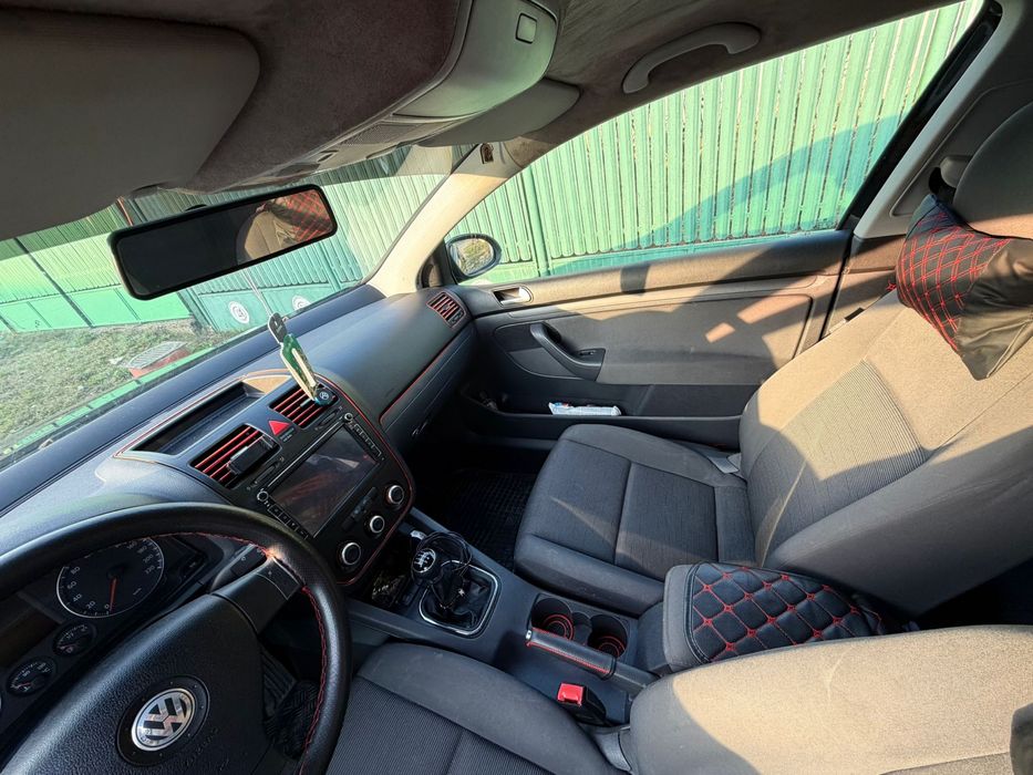 Volkswagen Golf 5 1.4 benzina 90CP