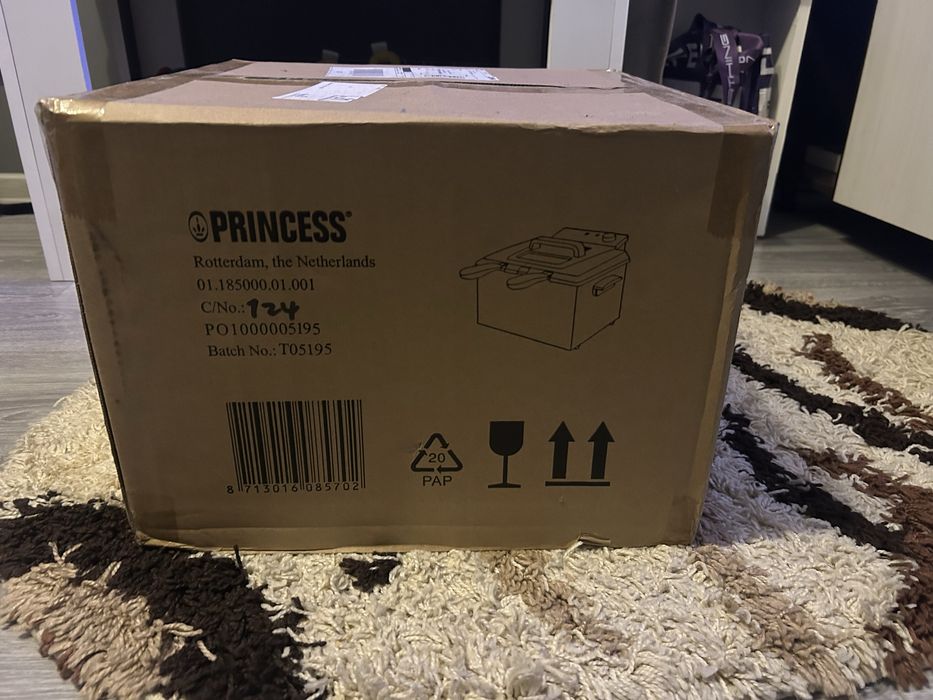 Friteuza dubla PRINCESS 3270W noua