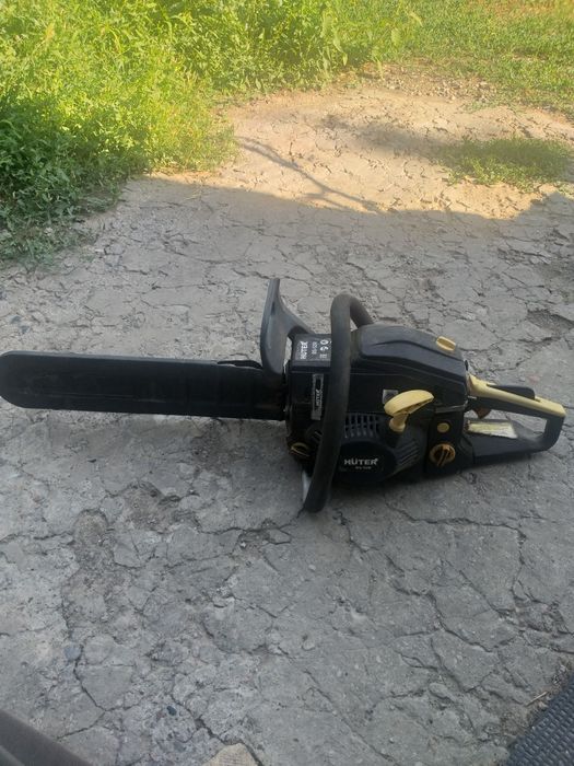 Продам бензопилу