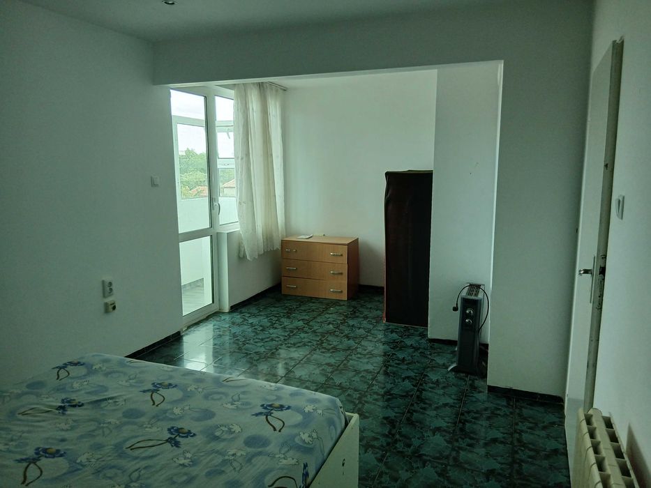 Дава се под наем Тристаен апартамент в Разград, Абритус - 80 кв.м за 229.5 € - Снимка #1