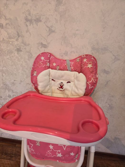 Детский стульчик для кормления