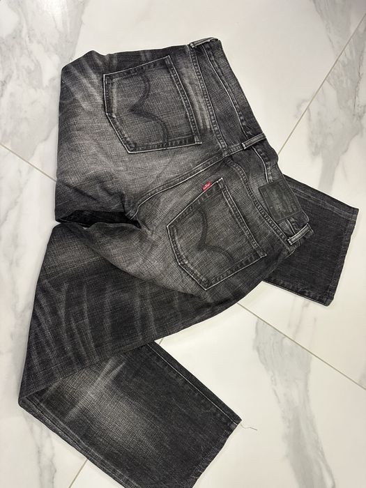 Оригинални мъжки дънки Levi’s отновонай-търсен  размер 36