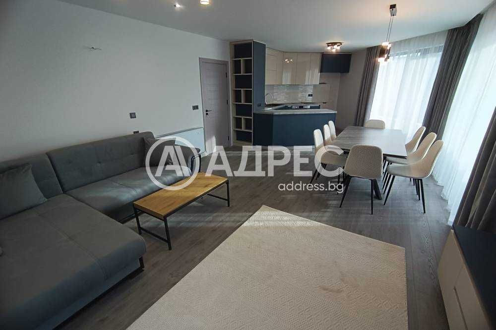 Дава се под наем Тристаен апартамент в Разград, Център - 130 кв.м за 1200 € - Снимка #2