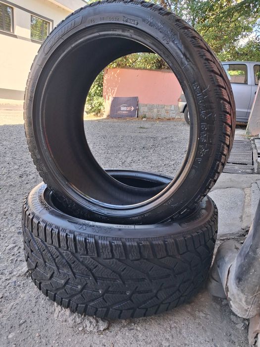 Зимни гуми 245/40 R18