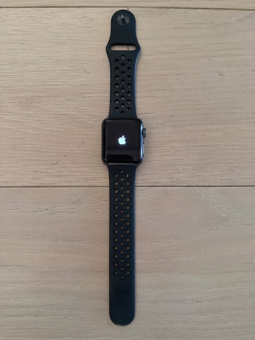 Apple Watch Series 3 Nike+ 38mm Space Gray – 2 curele originale