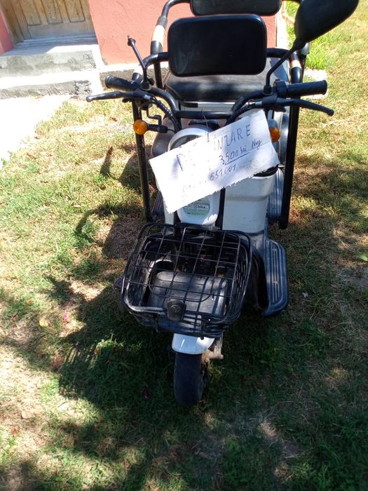 Vând triciclu electric 2 locuri
