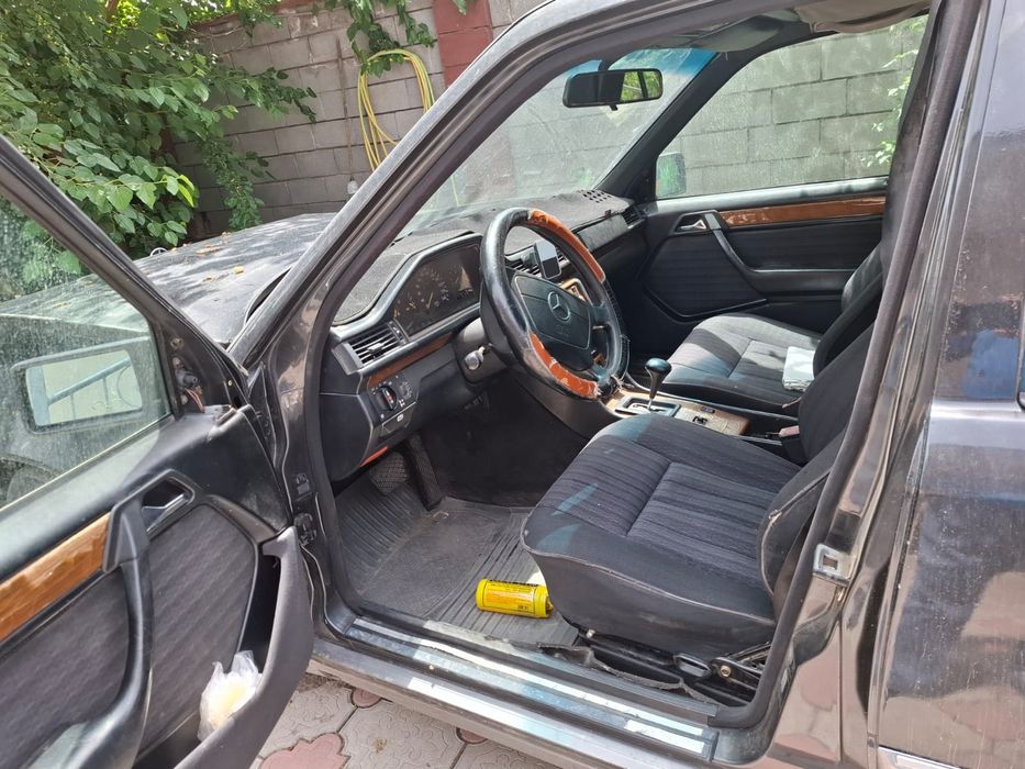 Продам мерседес 124